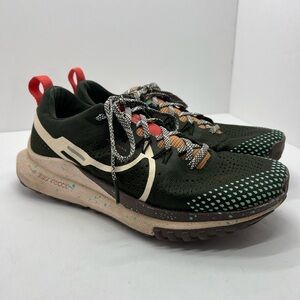 Nike Air Pegasus Trail 4 Sequoia Womens Green Hiking Shoes